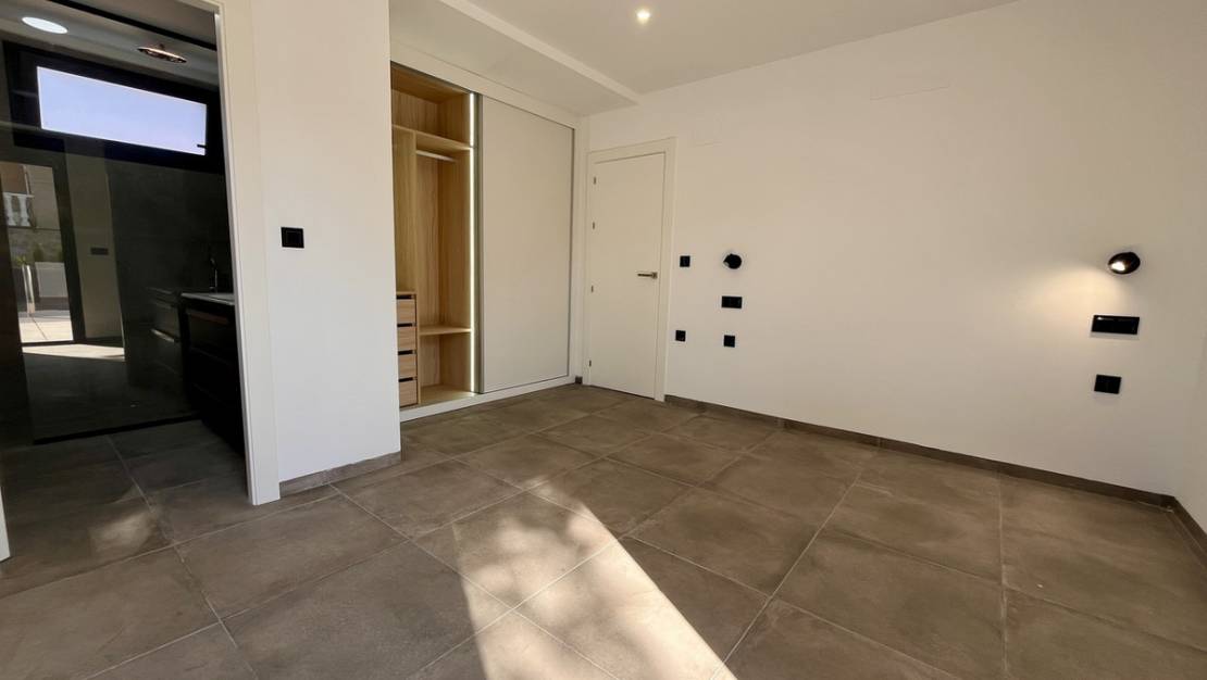 Sale - Villa - Torrevieja - Torrevieja Centro