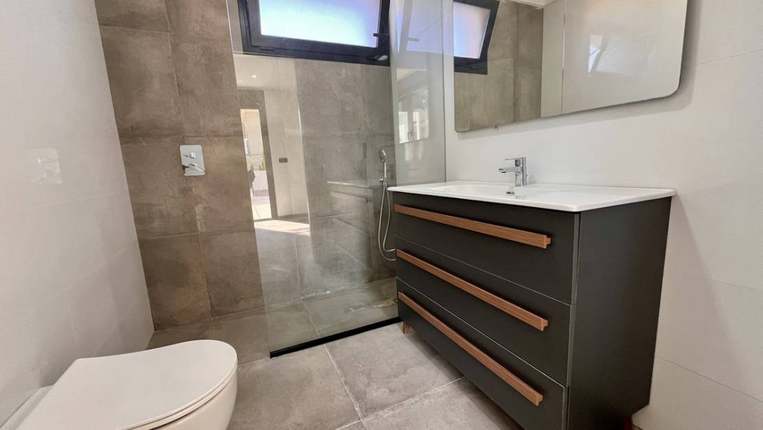 Sale - Villa - Torrevieja - Torrevieja Centro