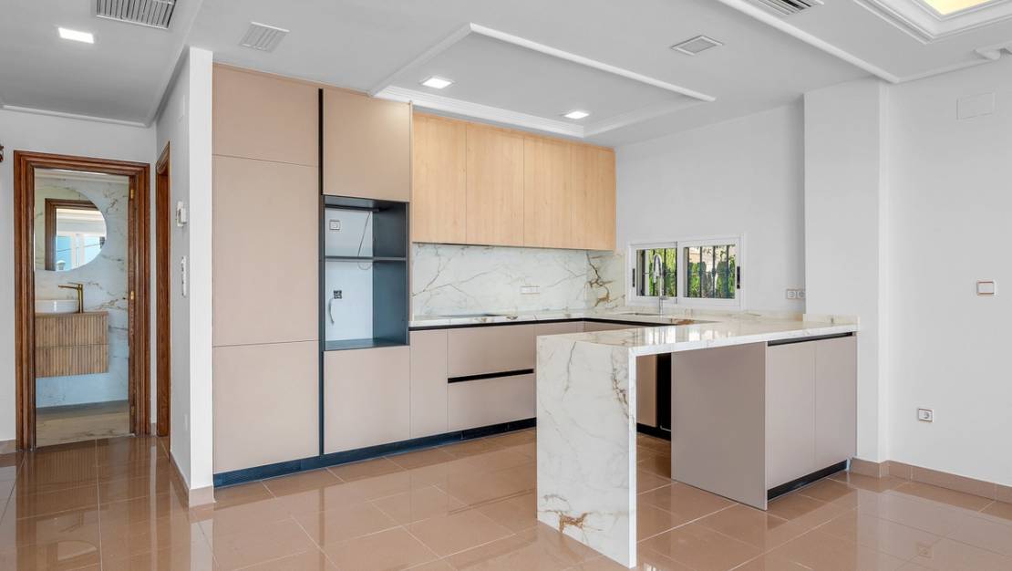 Sale - Villa - Torrevieja - Torrevieja Centro