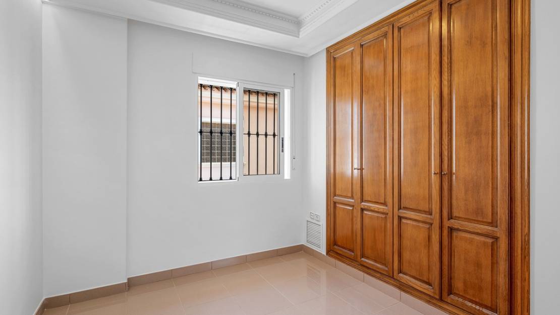 Sale - Villa - Torrevieja - Torrevieja Centro