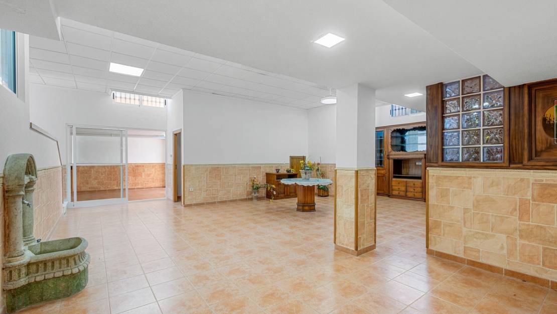 Sale - Villa - Torrevieja - Torrevieja Centro