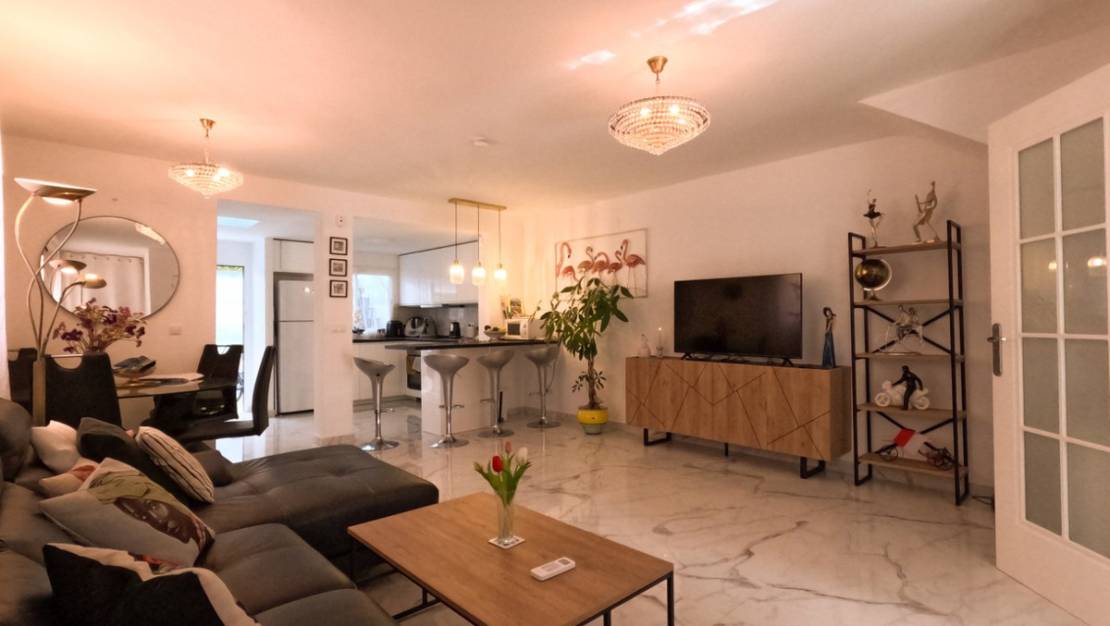 Sale - Villa - Torrevieja - Torrevieja Centro