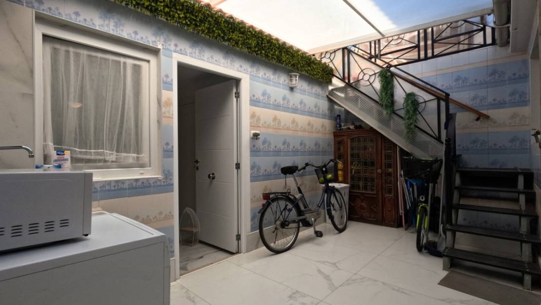 Sale - Villa - Torrevieja - Torrevieja Centro