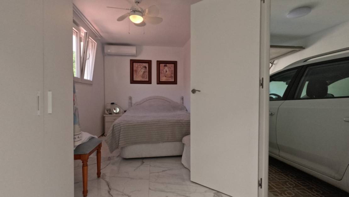 Sale - Villa - Torrevieja - Torrevieja Centro