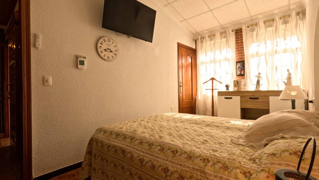 Sale - Villa - Torrevieja - Torrevieja Centro