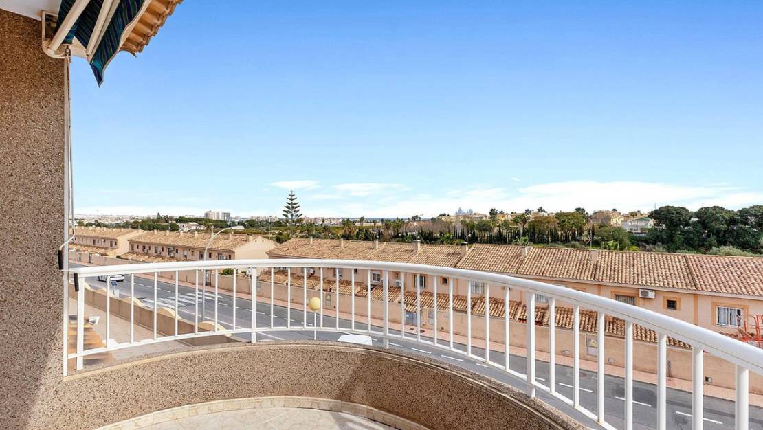 Sale - Villa - Torrevieja - Torrevieja Centro