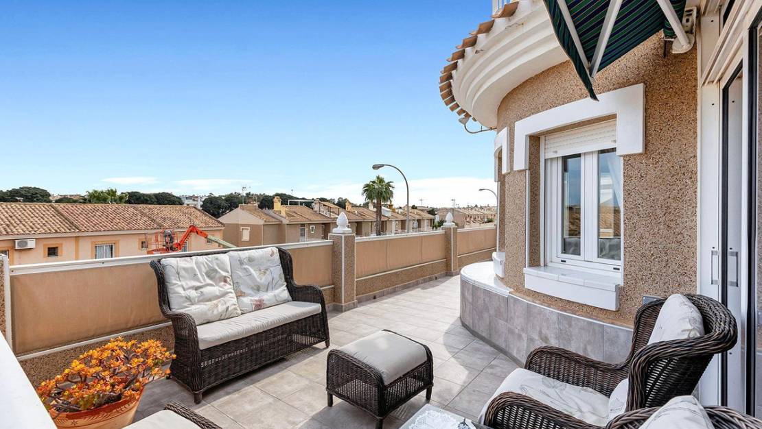 Sale - Villa - Torrevieja - Torrevieja Centro