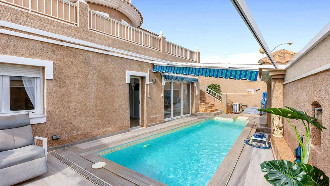 Sale - Villa - Torrevieja - Torrevieja Centro