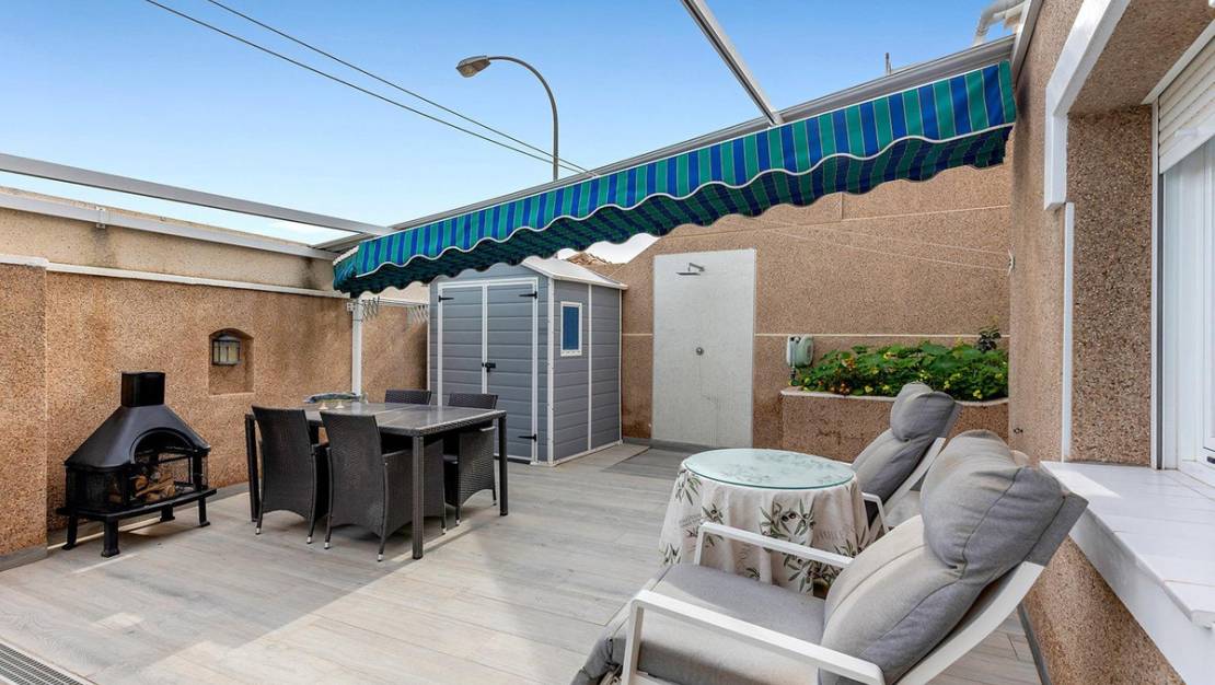 Sale - Villa - Torrevieja - Torrevieja Centro