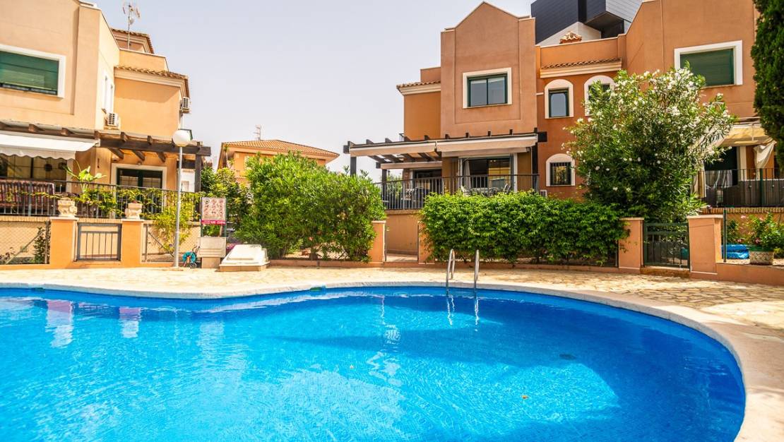 Sale - Villa - Torrevieja - Torrevieja Centro