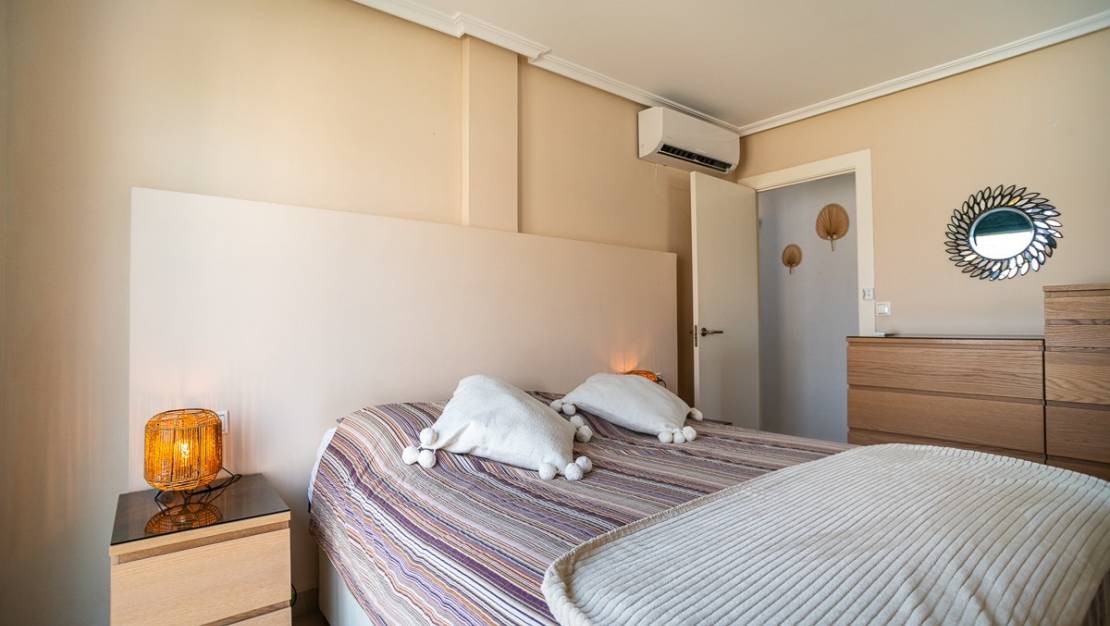 Sale - Villa - Torrevieja - Torrevieja Centro