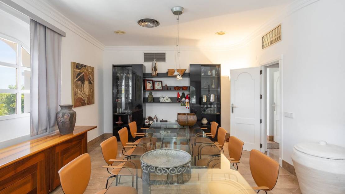 Sale - Villa - Torrevieja - Torrevieja Centro