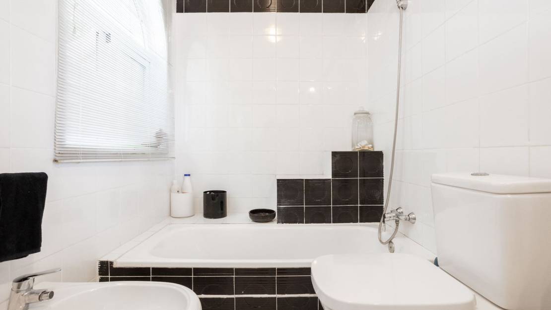 Sale - Villa - Torrevieja - Torrevieja Centro