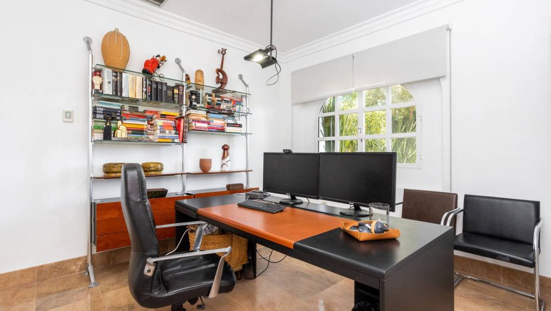 Sale - Villa - Torrevieja - Torrevieja Centro