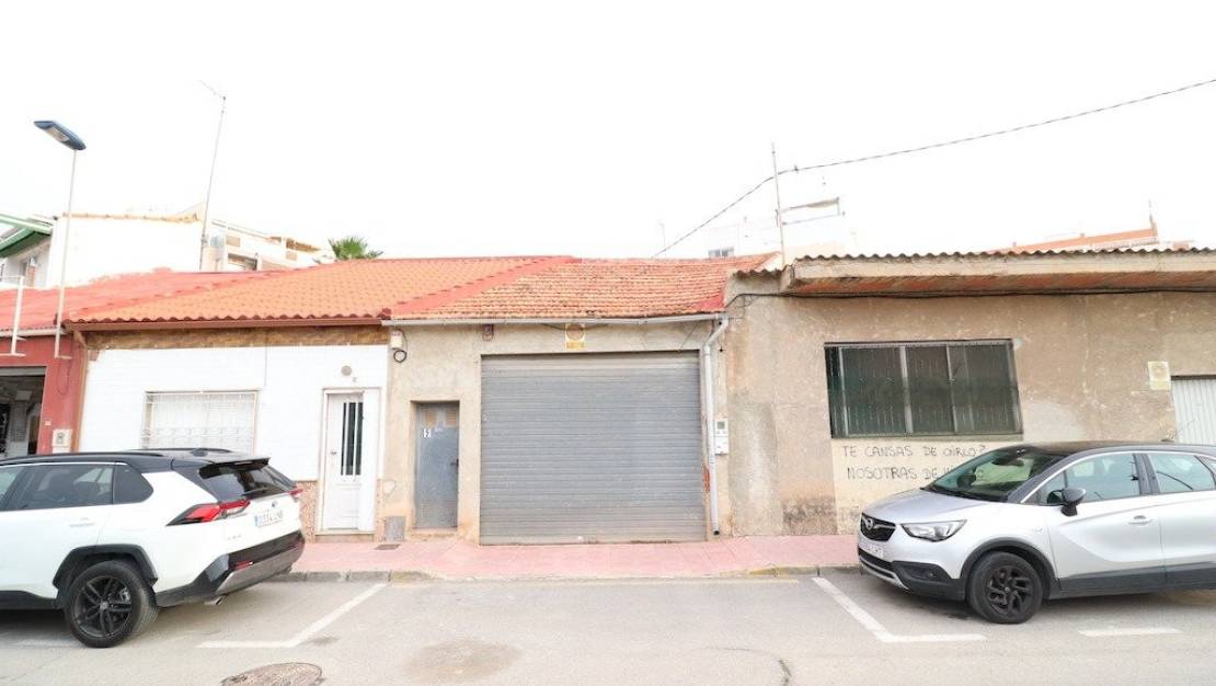 Sale - Villa - Torrevieja - Torrevieja Centro