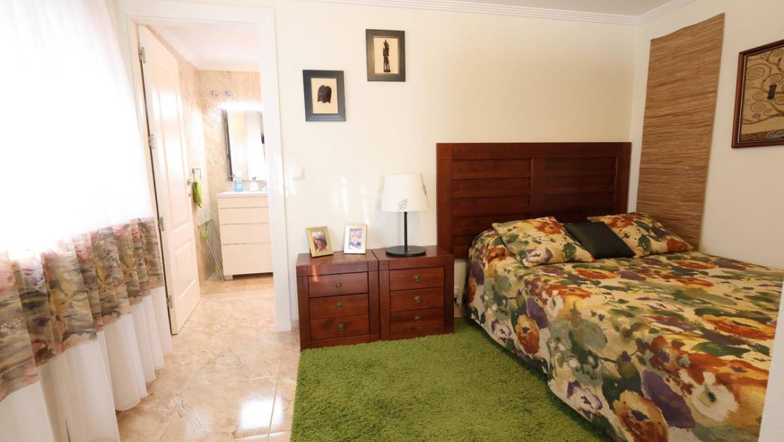 Sale - Villa - Torrevieja - Torrevieja Centro