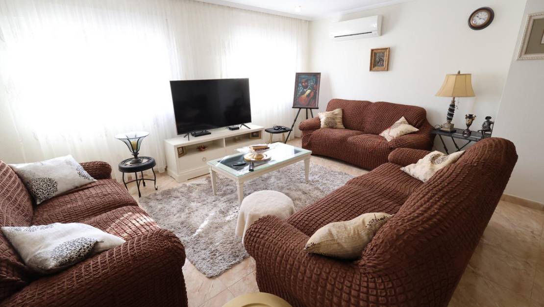 Sale - Villa - Torrevieja - Torrevieja Centro