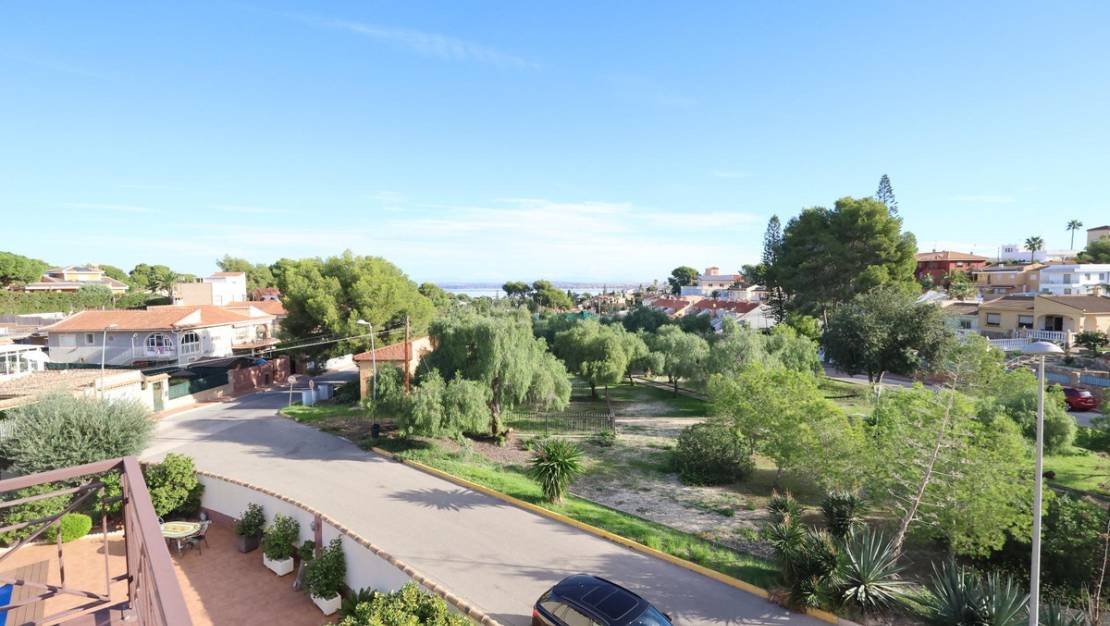 Sale - Villa - Torrevieja - Torrevieja Centro