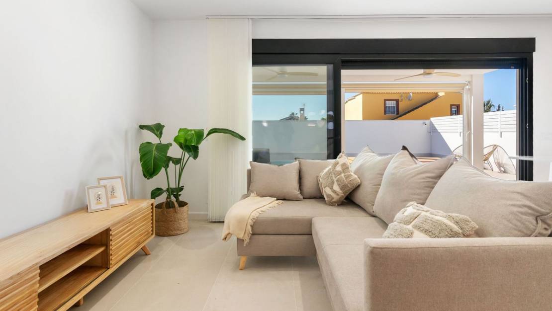 Sale - Villa - Torrevieja - Torrevieja Centro