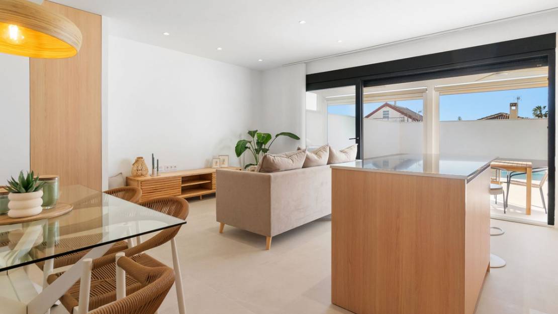 Sale - Villa - Torrevieja - Torrevieja Centro