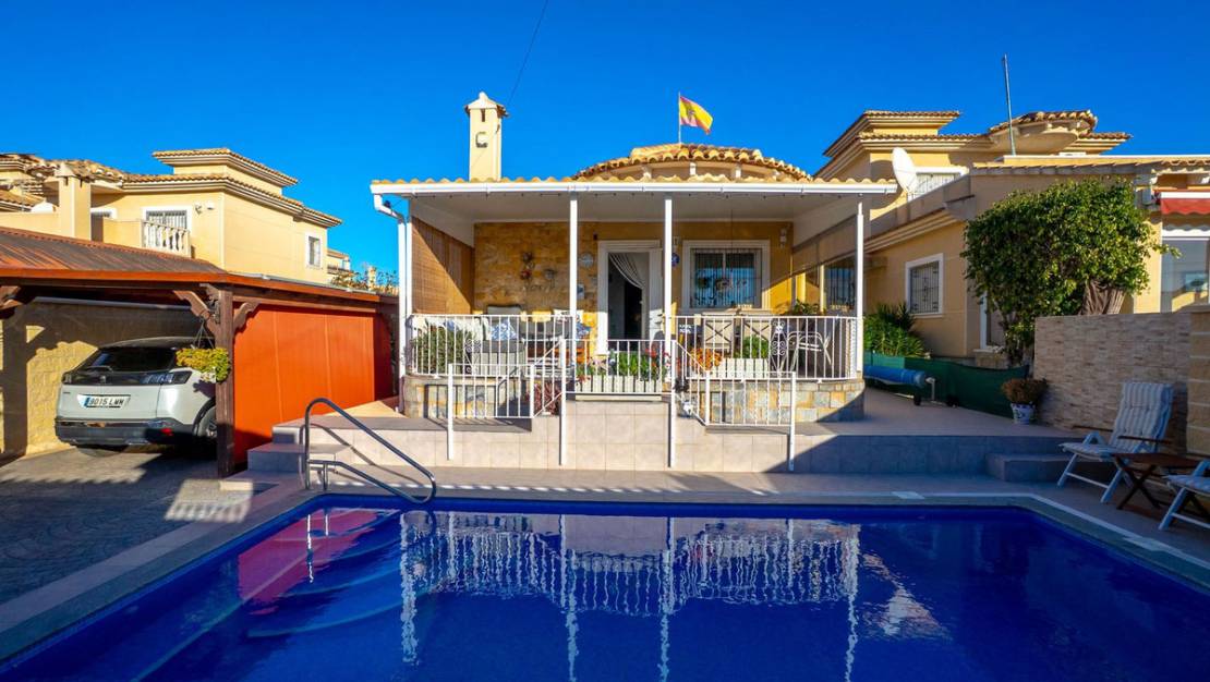 Sale - Villa - Torrevieja - Torrevieja Centro