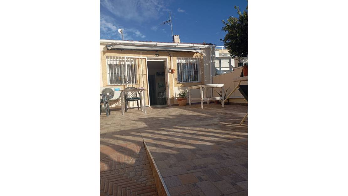 Sale - Villa - Torrevieja - Torrevieja Centro