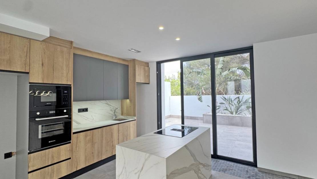 Sale - Villa - Torrevieja - Torrevieja Centro