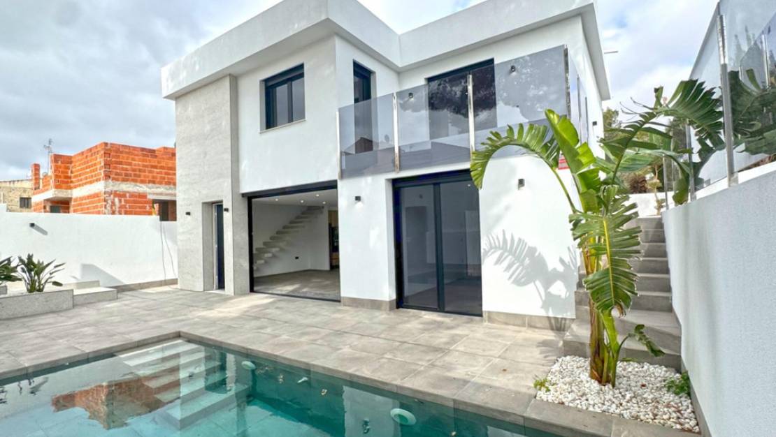 Sale - Villa - Torrevieja - Torrevieja Centro