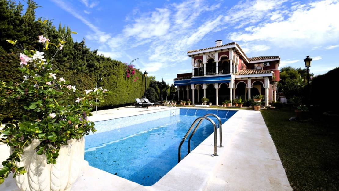 Sale - Villa - Torrevieja - Torrevieja Centro