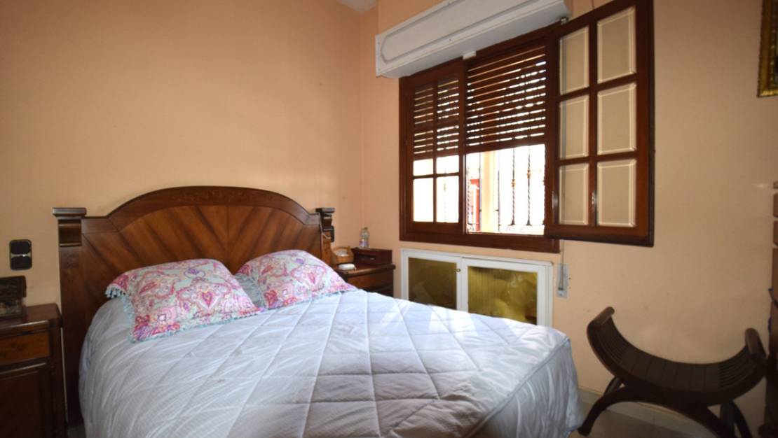 Sale - Villa - Torrevieja - Torrevieja Centro