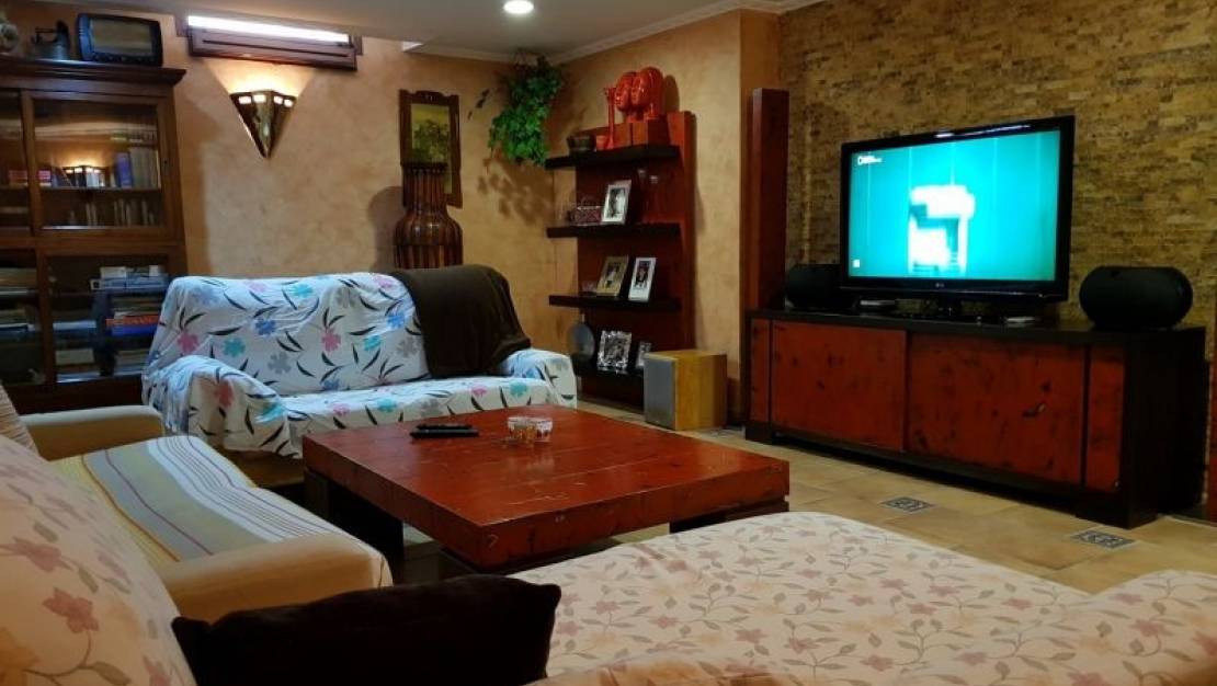 Sale - Villa - Torrevieja - Torrevieja Centro