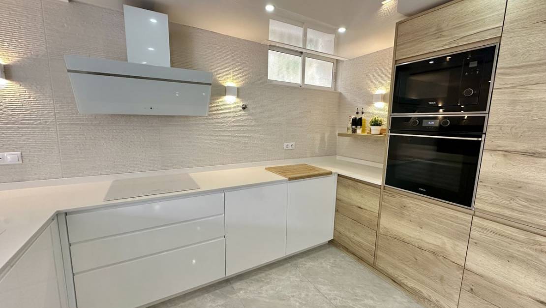 Sale - Villa - Torrevieja - Torrevieja Centro