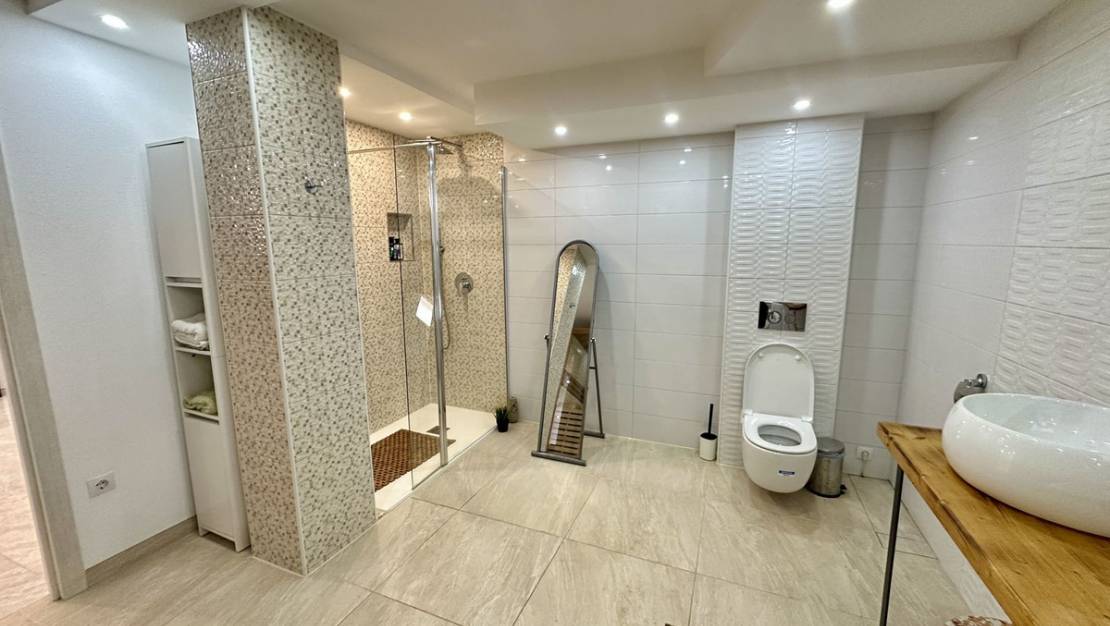 Sale - Villa - Torrevieja - Torrevieja Centro