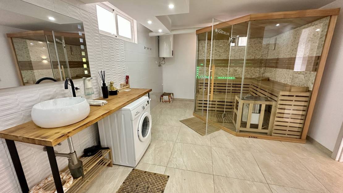 Sale - Villa - Torrevieja - Torrevieja Centro