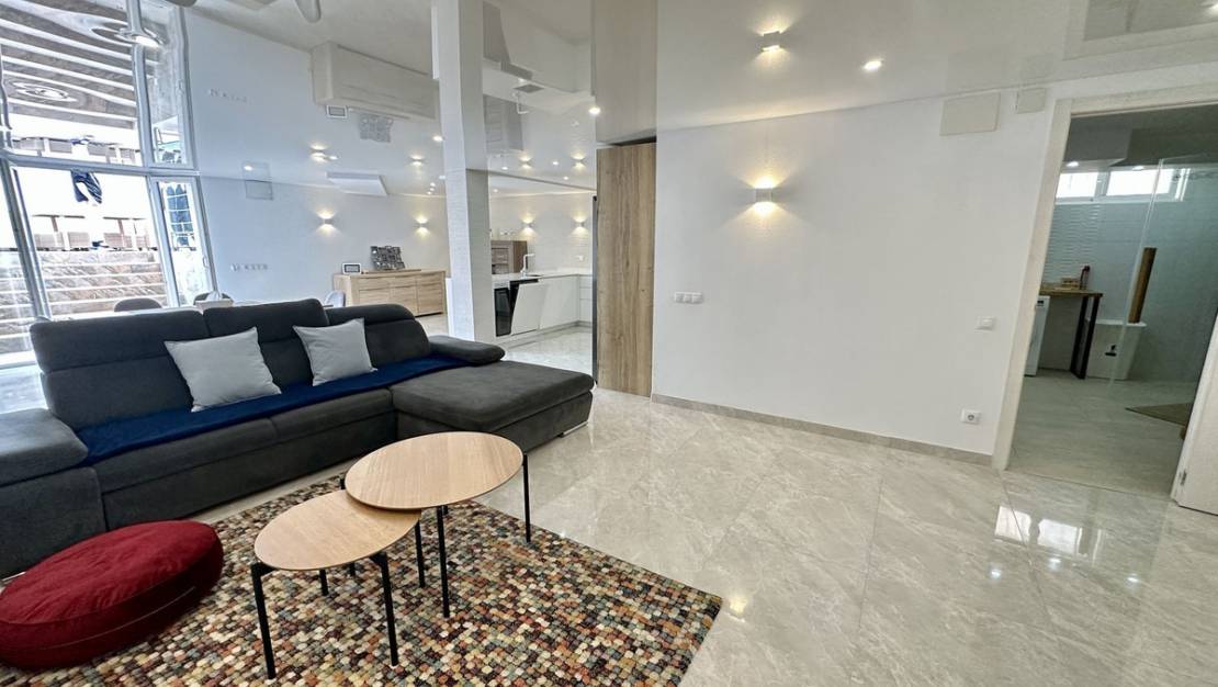 Sale - Villa - Torrevieja - Torrevieja Centro