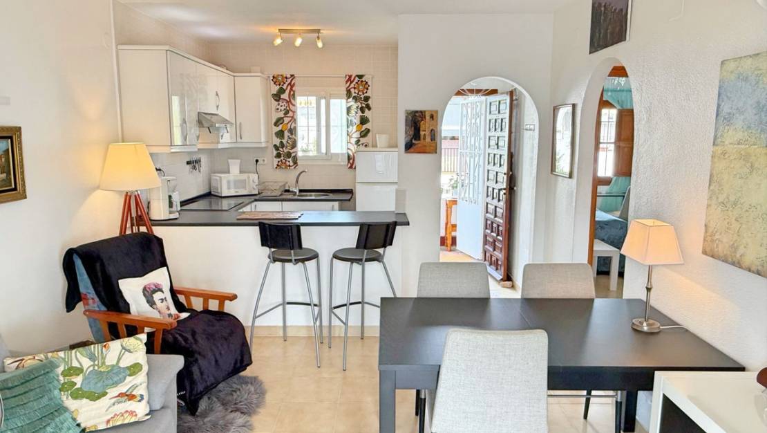 Sale - Villa - Torrevieja - Torrevieja Centro