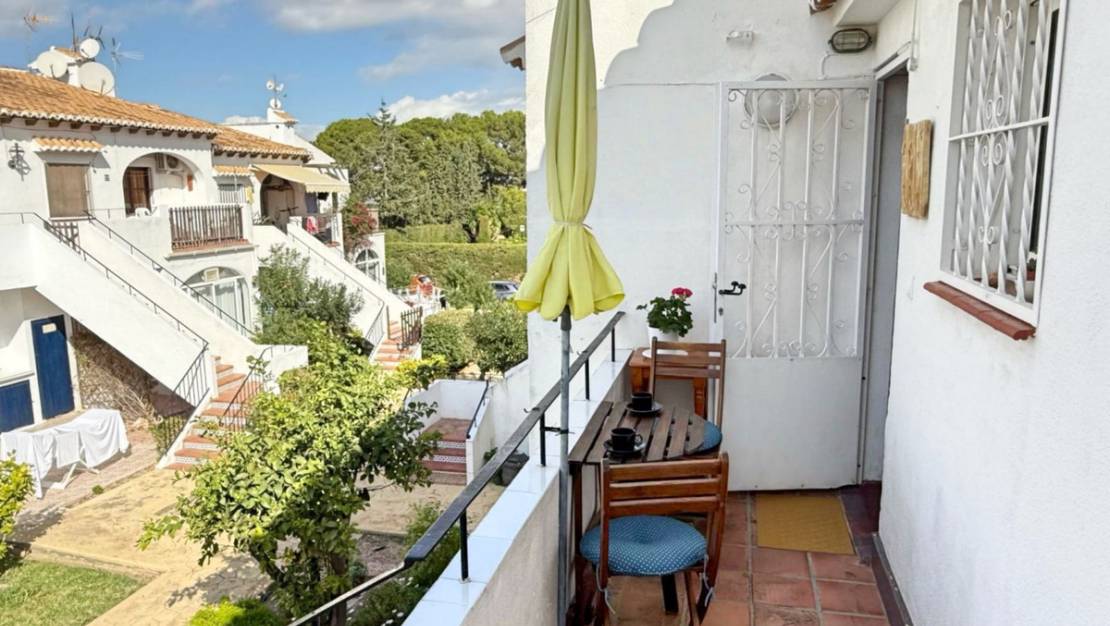 Sale - Villa - Torrevieja - Torrevieja Centro