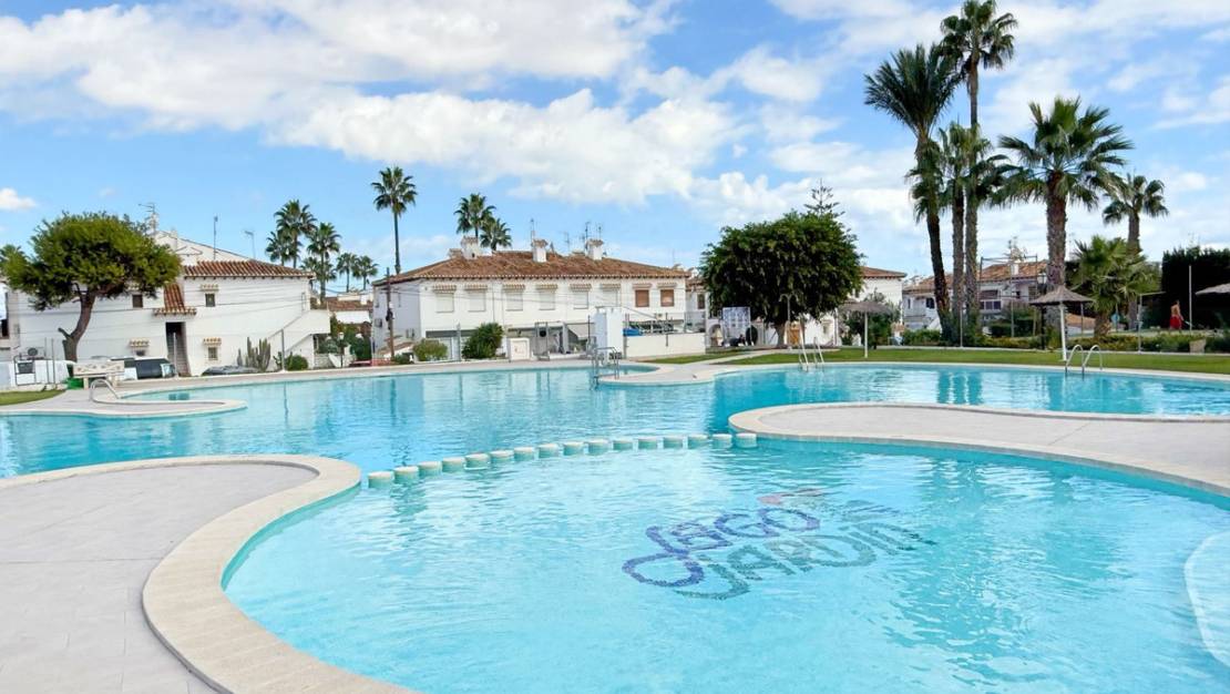 Sale - Villa - Torrevieja - Torrevieja Centro