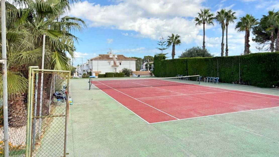 Sale - Villa - Torrevieja - Torrevieja Centro