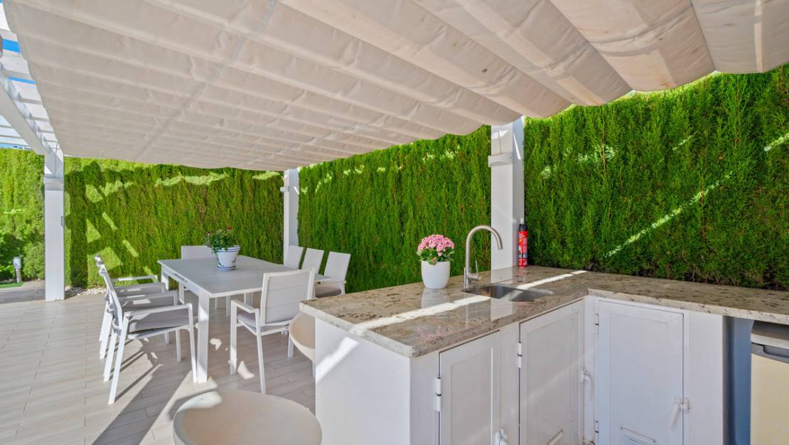 Sale - Villa - Torrevieja - Torrevieja Centro