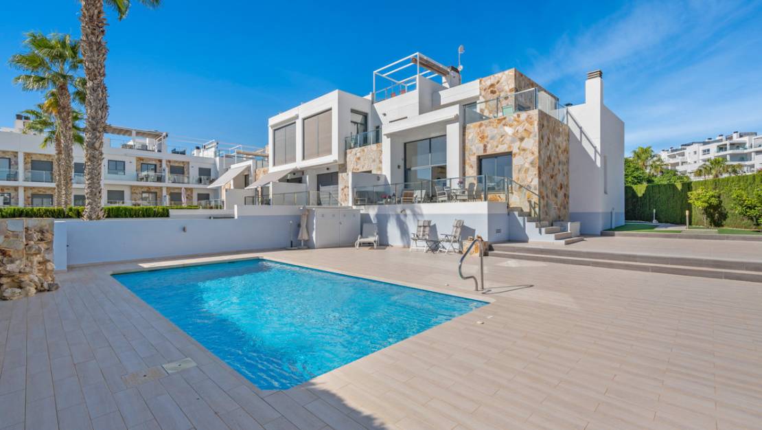 Sale - Villa - Torrevieja - Torrevieja Centro