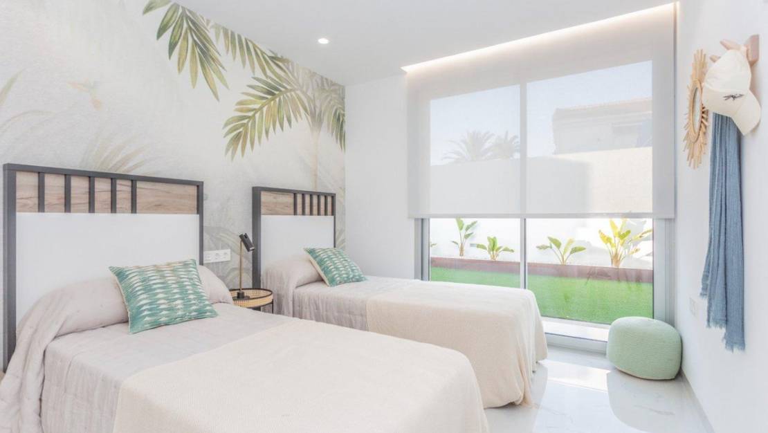 Sale - Villa - Torrevieja - Torrevieja Centro