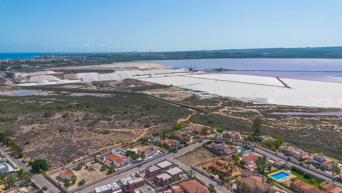 Sale - Villa - Torrevieja - Torrevieja Centro