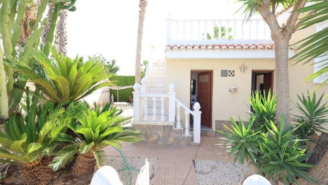 Sale - Villa - Torrevieja - Torrevieja Centro