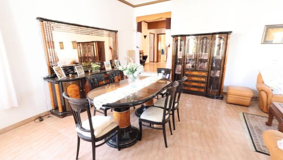 Sale - Villa - Torrevieja - Torrevieja Centro