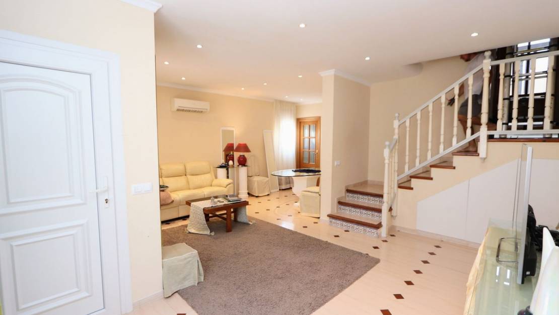 Sale - Villa - Torrevieja - Torrevieja Centro