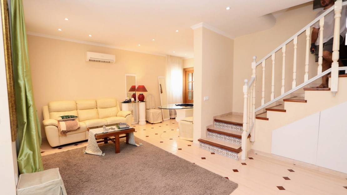 Sale - Villa - Torrevieja - Torrevieja Centro