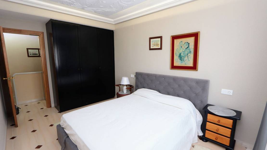 Sale - Villa - Torrevieja - Torrevieja Centro