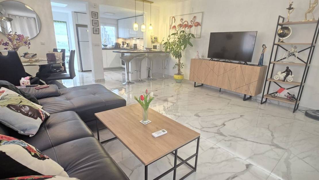 Sale - Villa - Torrevieja - Torrevieja Centro