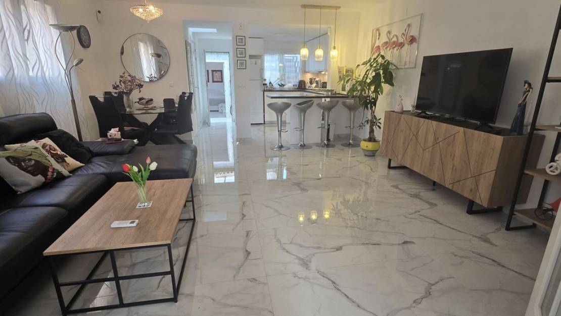 Sale - Villa - Torrevieja - Torrevieja Centro